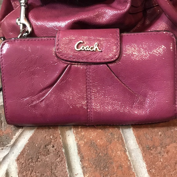 Coach purse and matching wallet used but in good condition - Picture 9 of 12